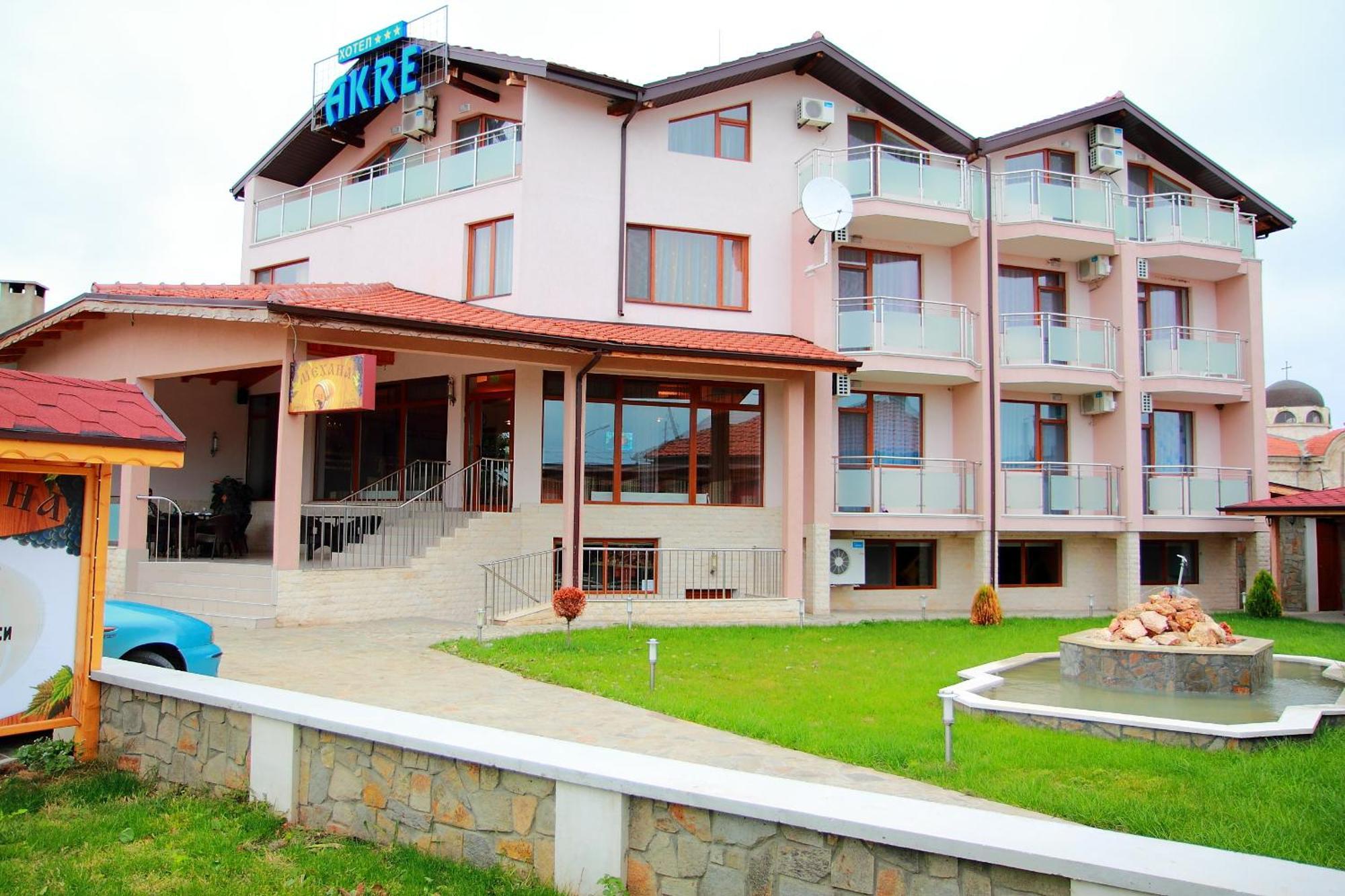 Hotel Akre Kavarna Buitenkant foto