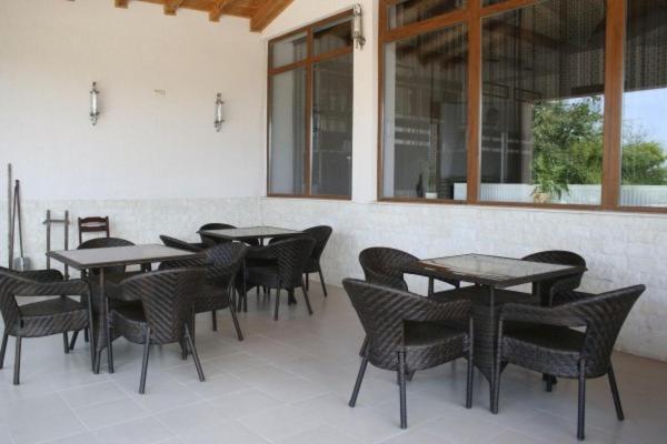 Hotel Akre Kavarna Buitenkant foto