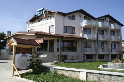 Hotel Akre Kavarna Buitenkant foto
